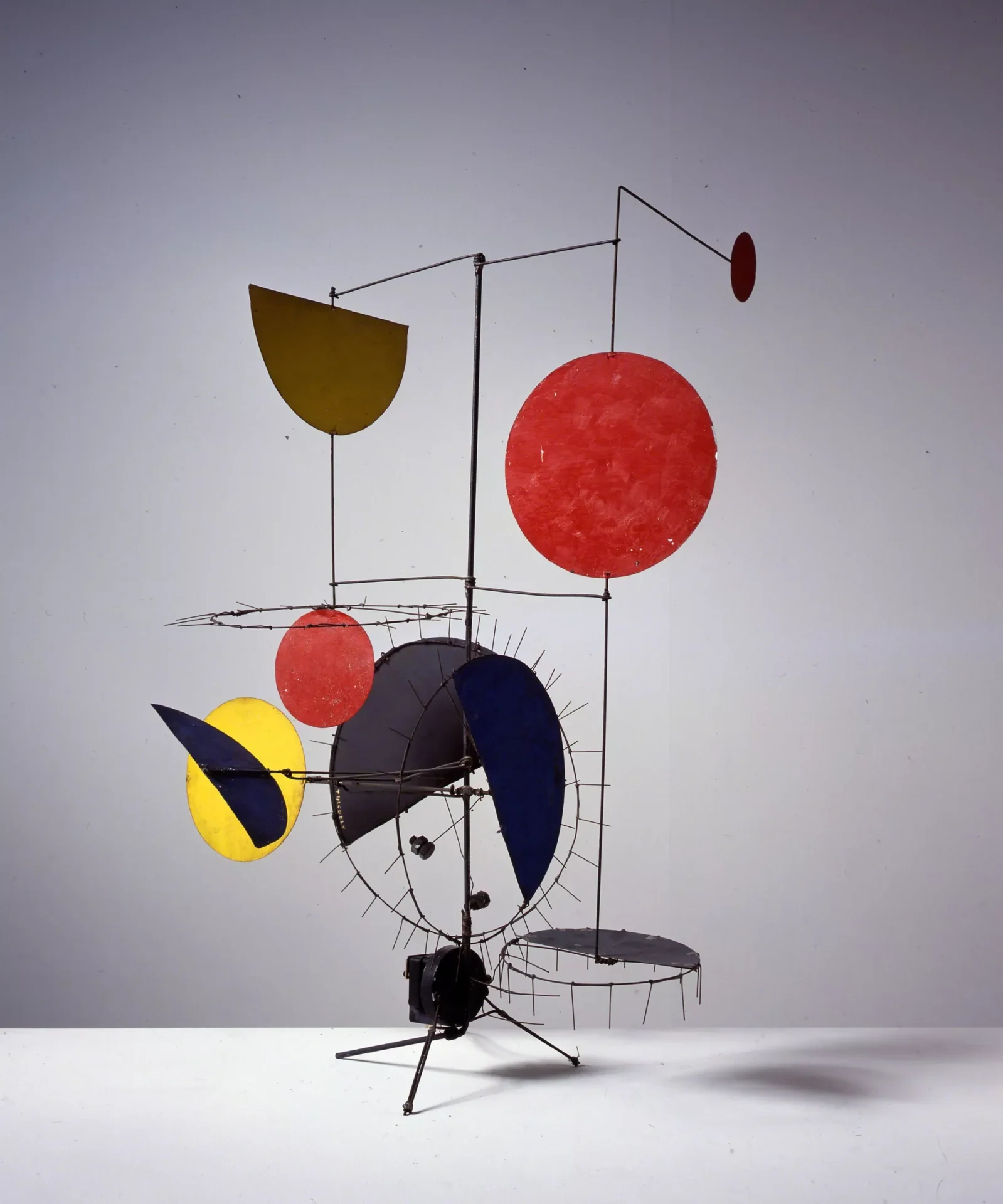 mobile art exhibit - marketing system